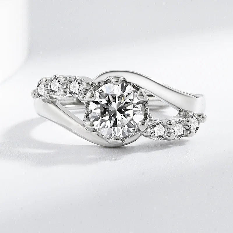 White gold colour crown couple ring with simple copper band and round line design for women