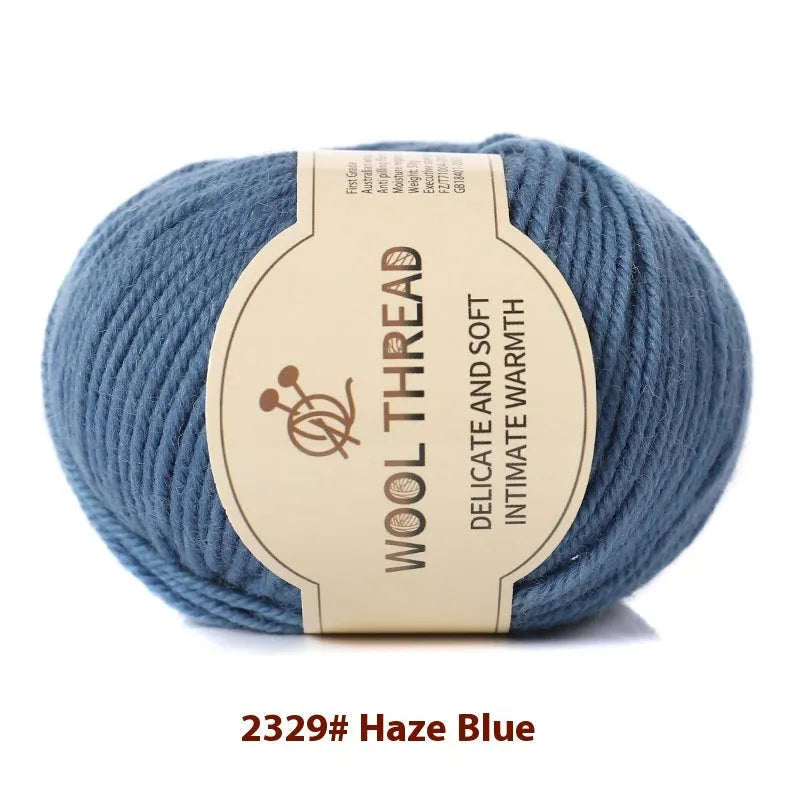 Hand-woven scarf sweater thread roll in domestic wool yarn for baby knitting projects with 10-needle compatibility