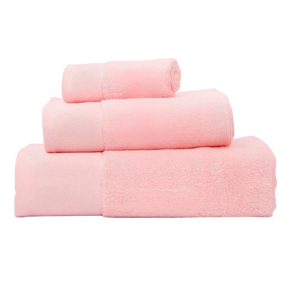 70x140cm cotton bath towel in blue with plush texture from combed yarn construction