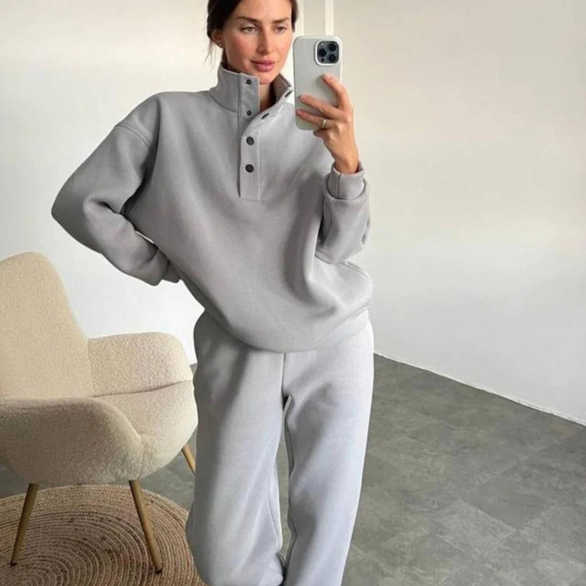 Comfy and Casual 2-Piece Loungewear Set for Women in Soft Cotton-Blend Fabric with Oversized, Relaxed Fit
