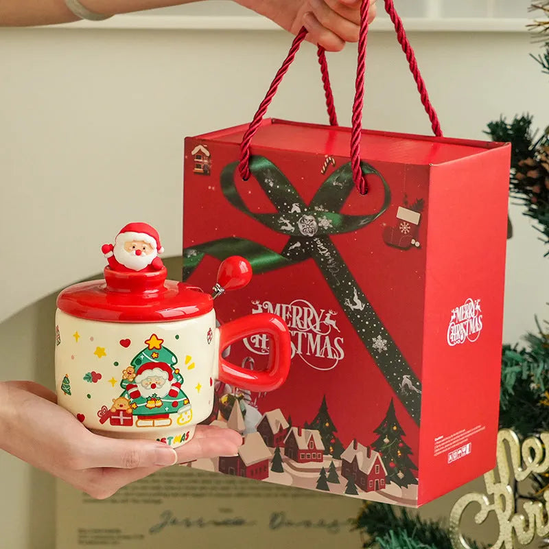Christmas ceramic cup with lid, 8cm height, 9cm caliber, 301-400ml, round single-layer cartoon festive design