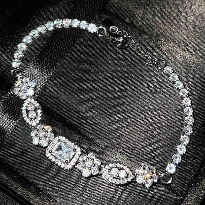 Women's geometric S925 sterling silver-plated bracelet with zircon stones and adjustable 16+3cm length