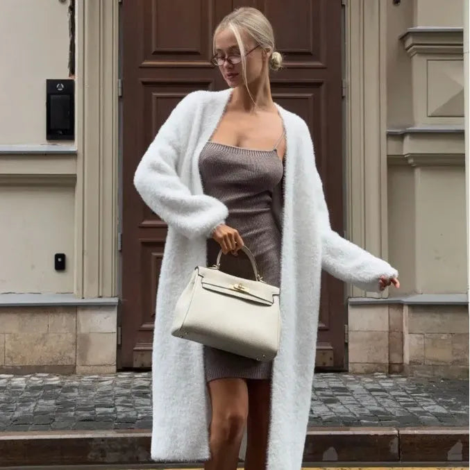 Women's white knitted cardigan jacket with 105cm length and loose fit for versatile layering