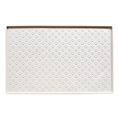 Waterproof silicone pet mat for dogs and cats, easy to clean and durable.