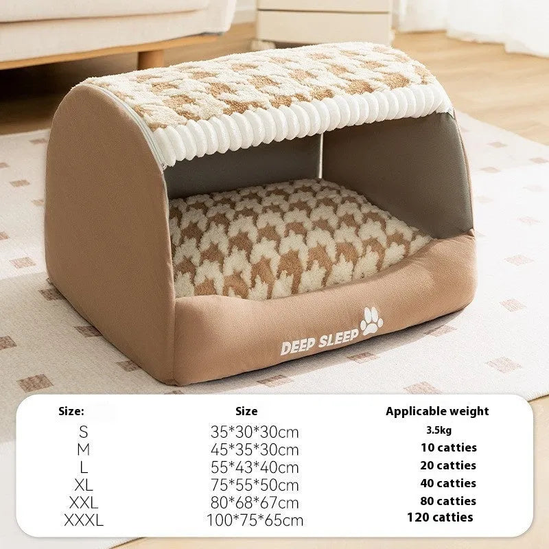 Small dog curved room kennel with three-dimensional bear design and enclosed cave structure