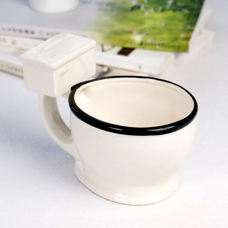 Toilet-shaped ceramic mug with handgrip, perfect for coffee or tea, 280 ml capacity
