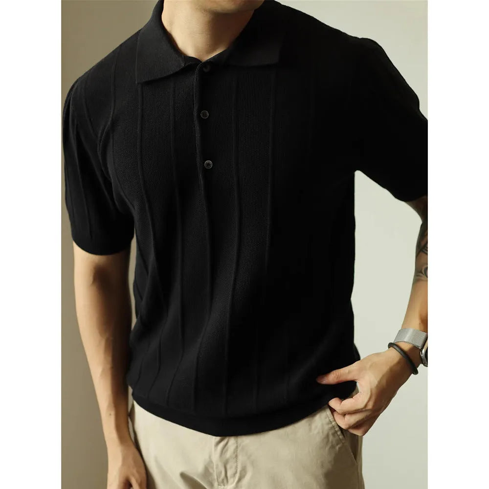Men's loose fit solid colour T-shirt in black or white, casual polyester top