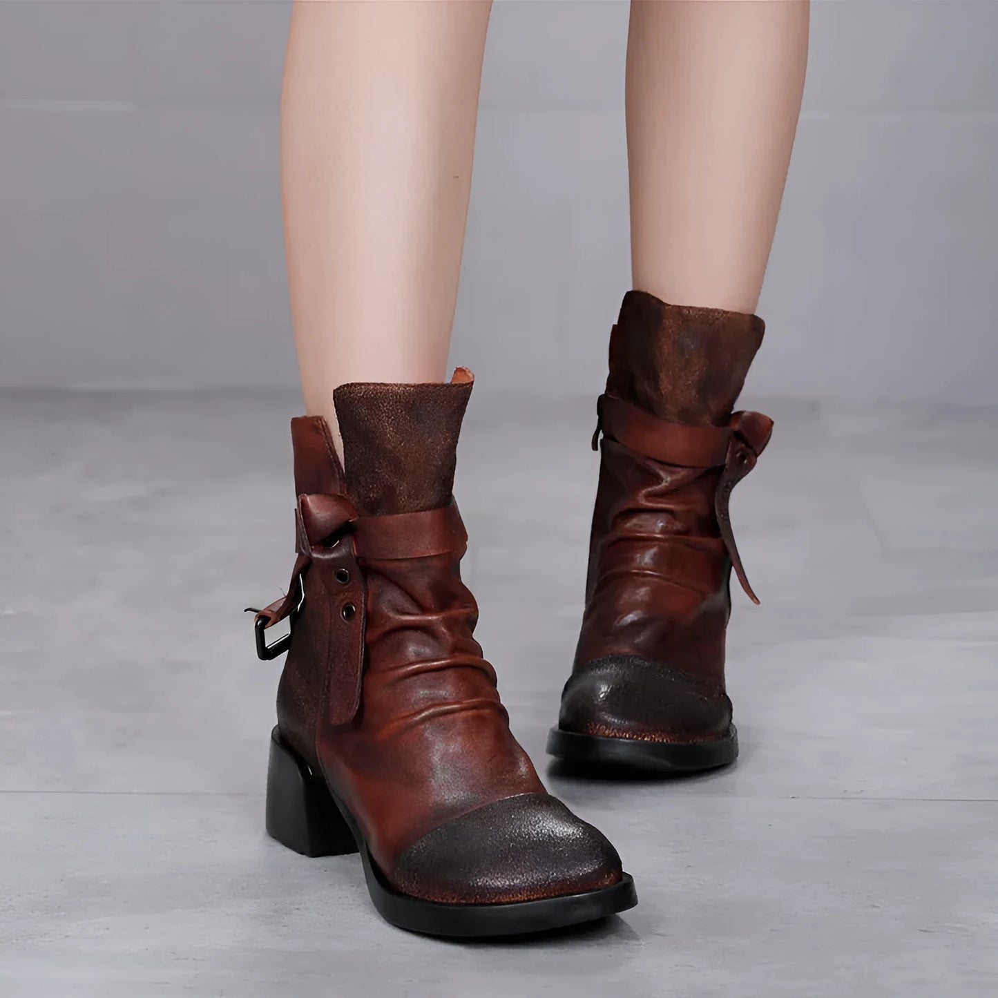 Women's black retro ankle boots with chunky heel and genuine leather upper