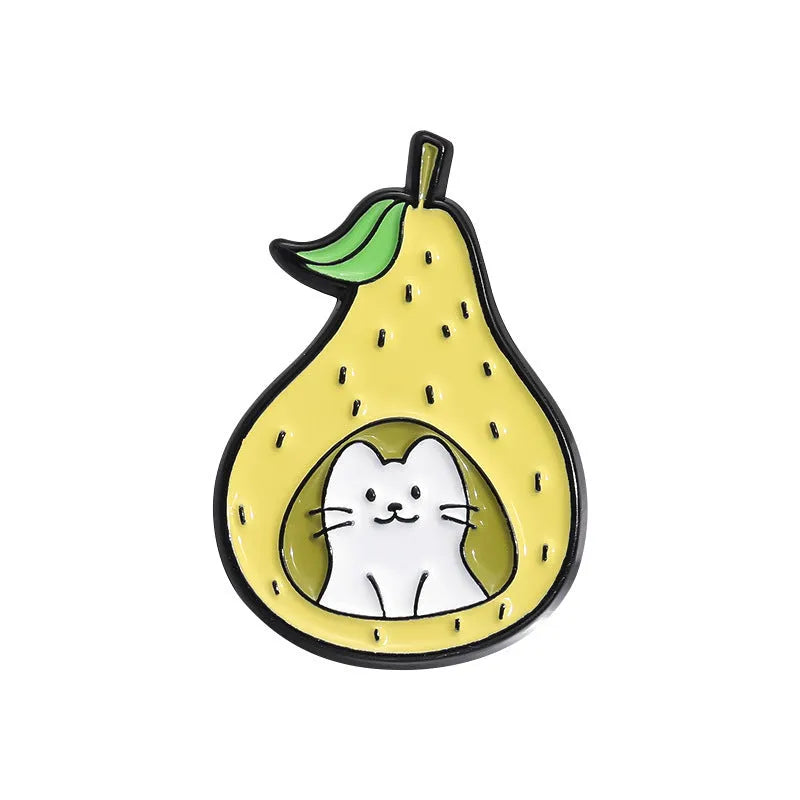 Zinc alloy cartoon fruit brooch in various colours, approximately 2-3 cm, for decorative use on jackets and bags
