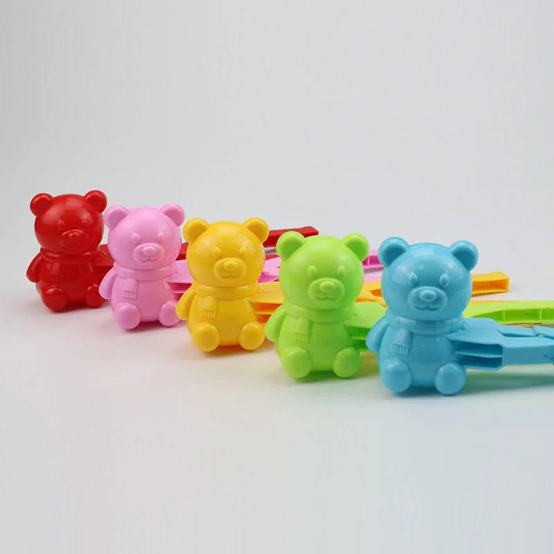 Heart-shaped red snowball maker for kids, durable plastic winter toy