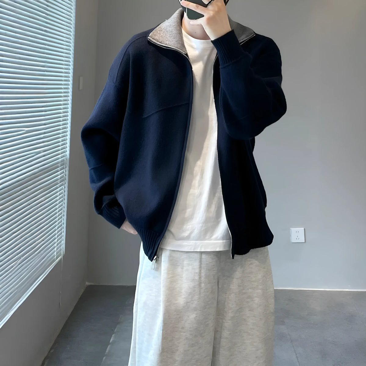 Men's retro contrast colour knitted cardigan sweater in apricot or navy blue, loose fit long sleeve autumn leisure style