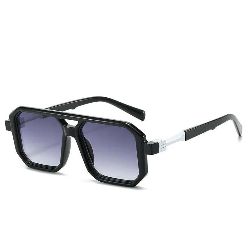Retro double beam pilot sunglasses with metal alloy frame and polarised lenses in black with double grey piece