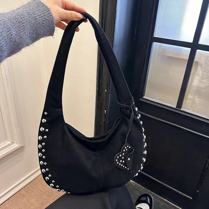 Women's soft plush underarm tote handbag in retro style without shoulder straps