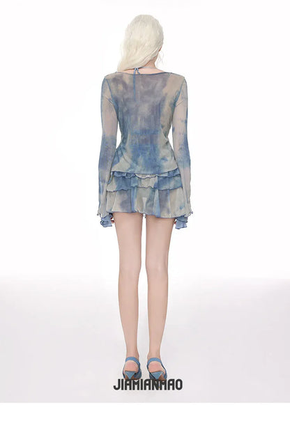 Women's blooming blue long-sleeved split swimsuit with steel support push-up blouse and briefs.
