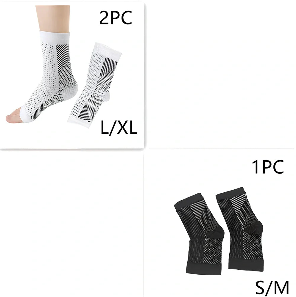 Invisible heel compression socks in black colour with absorbent insole design