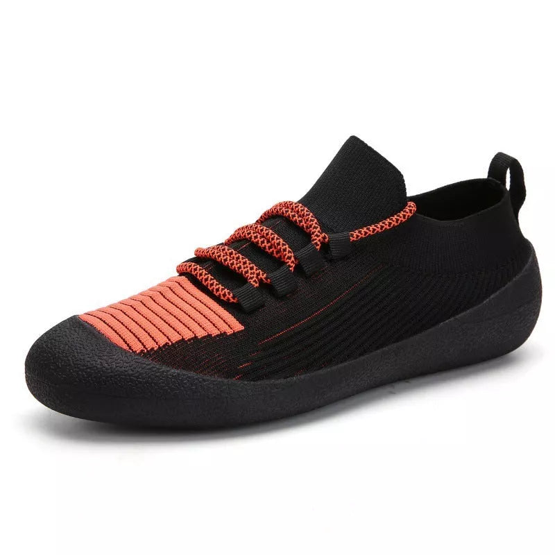 Men's casual lace-up sneakers in solid colors with round toe and rubber sole