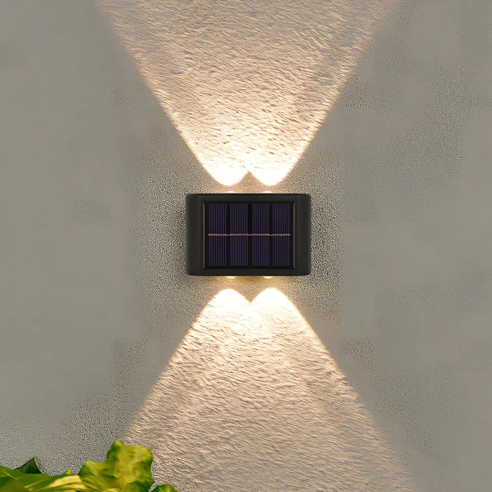Flower-shaped solar wall lamp with 4 LED bulbs for outdoor garden lighting
