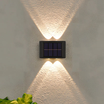 Flower-shaped solar wall lamp with 4 LED bulbs for outdoor garden lighting