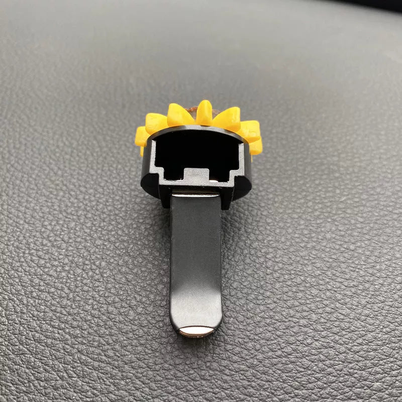 Sunflower car vent clip with aromatherapy function, bright yellow petals, green leaves