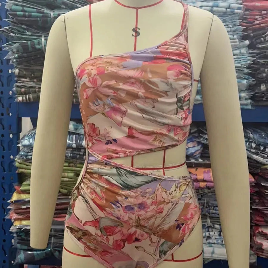Women's patterned rose gold swimsuit available in six sizes for summer swimming