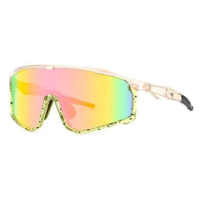 Mountaineering goggles with full-frame design and polycarbonate lenses for UV protection during outdoor activities