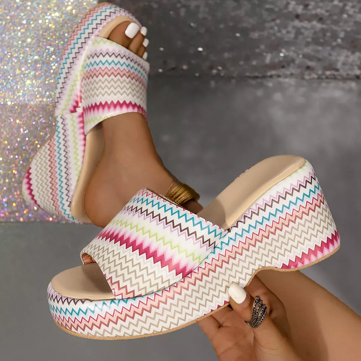 Women's colorful wave print wedge sandals with thick rubber sole for summer