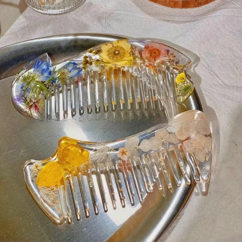 Crystal glue mirror glossy comb made from resin material measuring less than 10cm in length, available in three colour options 01, 02 and 03 with a high-gloss finish for styling hair