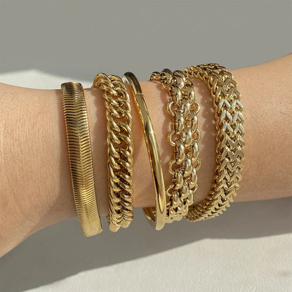 Elegant stainless steel electroplated women's bracelet with a simple design