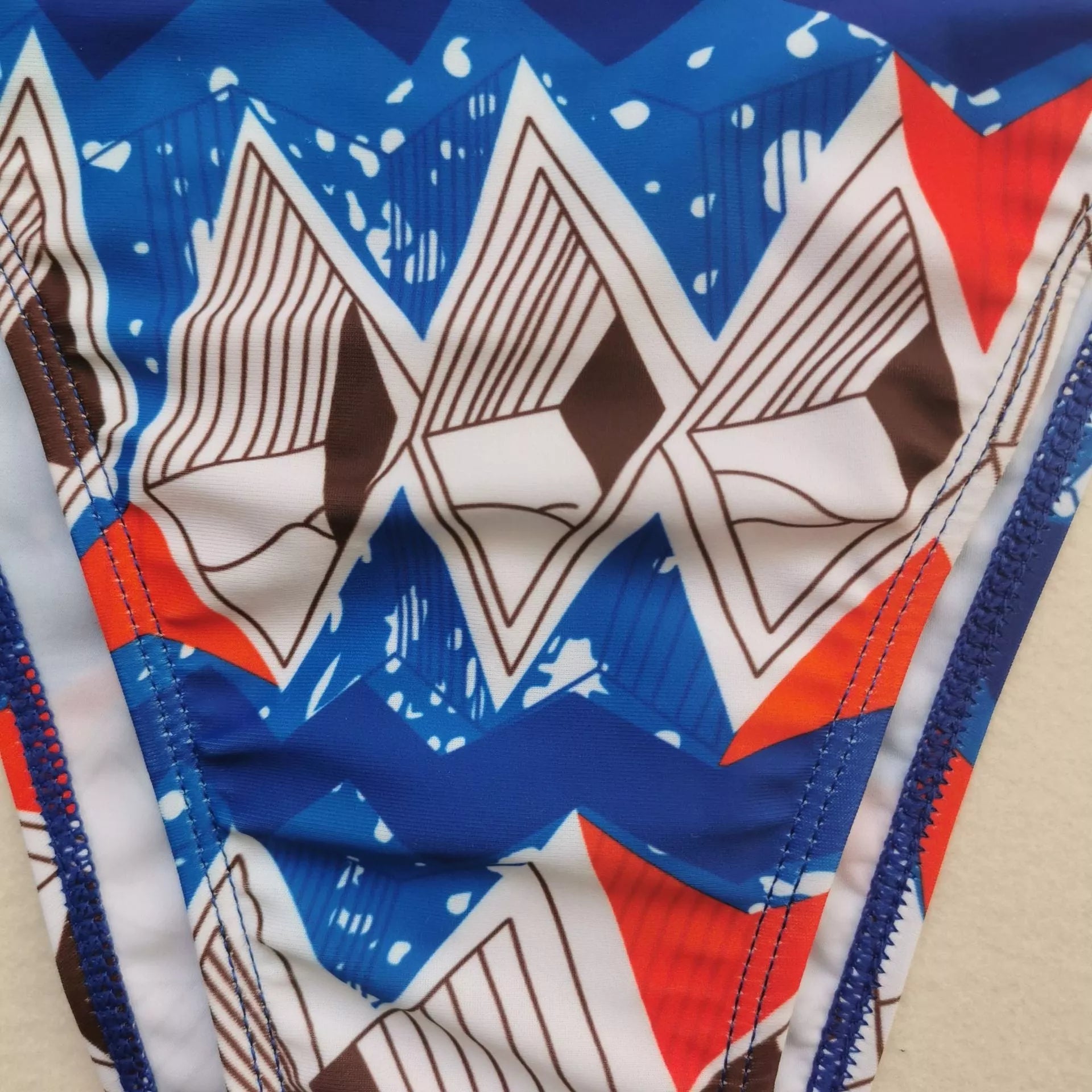 Blouse split swimsuit bikini in blue with chest pad, perfect for swimming