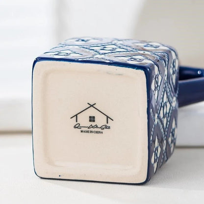 Ceramic oil pot with automatic shut-off, 520ml capacity, printed floral design in blue or wine red