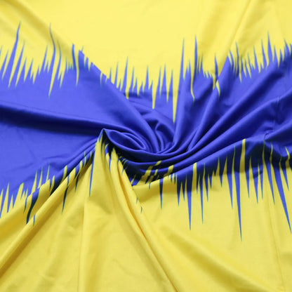 Print Split Triangle Bikini Three-piece Set in red and blue