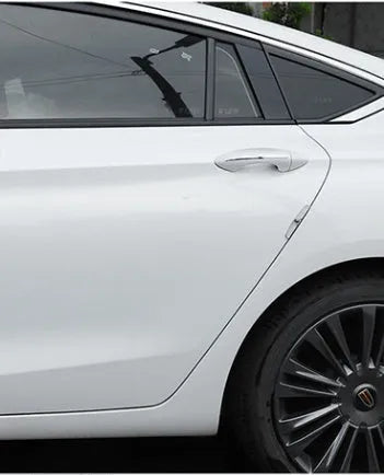 Universal car door edge protector strips in thickened PVC and metal, four-pack, black luminous transparent white