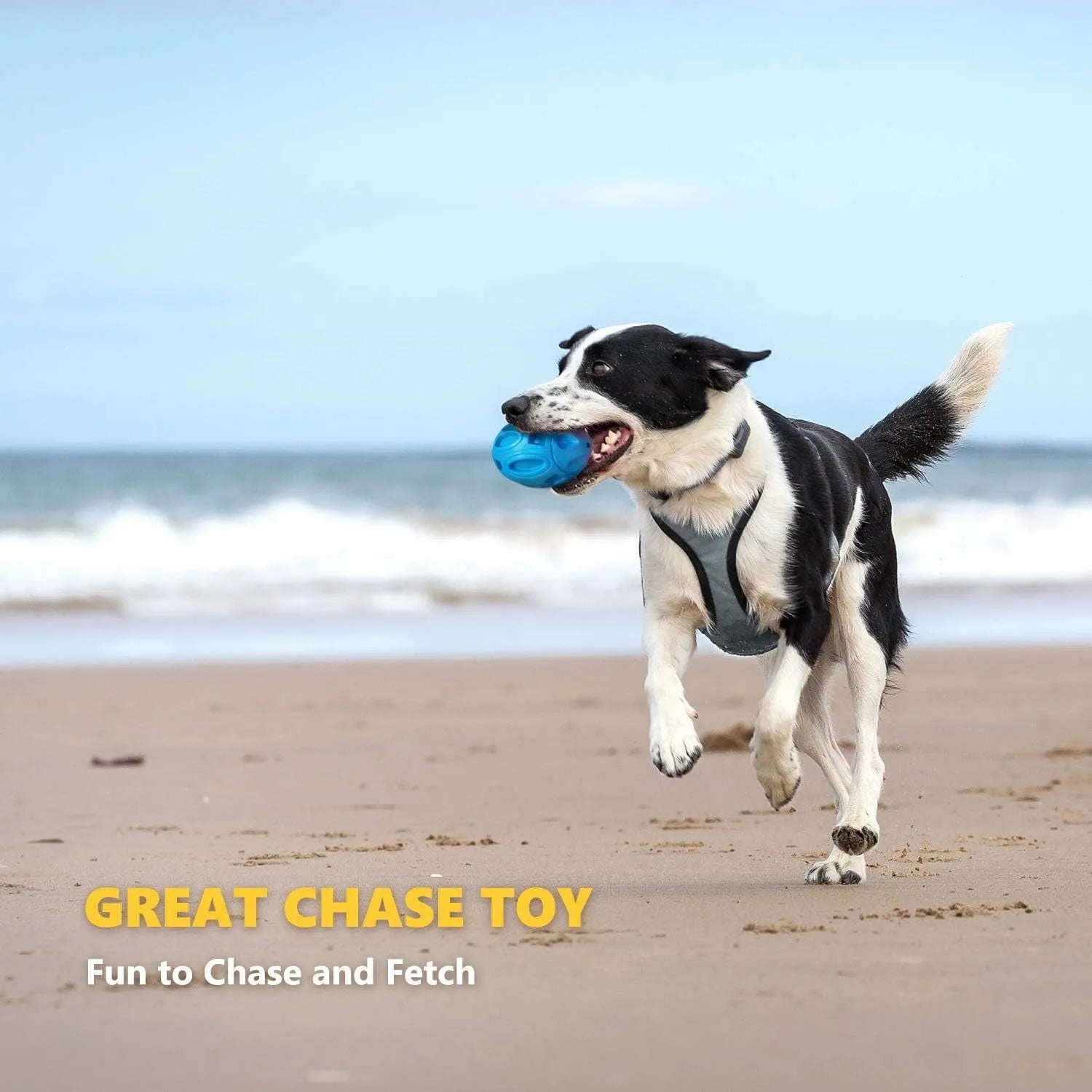 Natural rubber squeaky dog chew ball with surface grooves for medium and large breed dogs