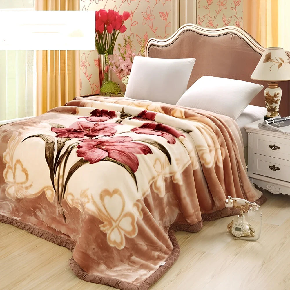 Double-sided flannel blanket quilt with plant and flower pattern showing genuine double-layer thickening