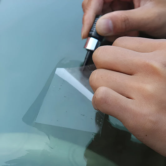 Yellow three-piece car windscreen repair agent tool set with UV glass repair liquid