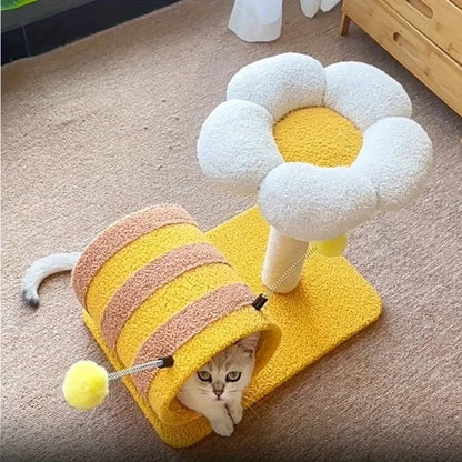 Yellow bee-themed cat climbing frame with sisal scratching board and integrated tunnel.