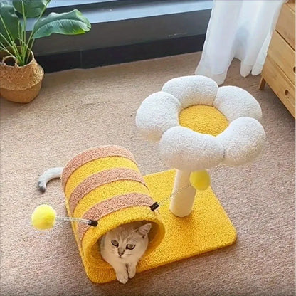 Yellow bee-themed cat climbing frame with sisal scratching board and integrated tunnel.