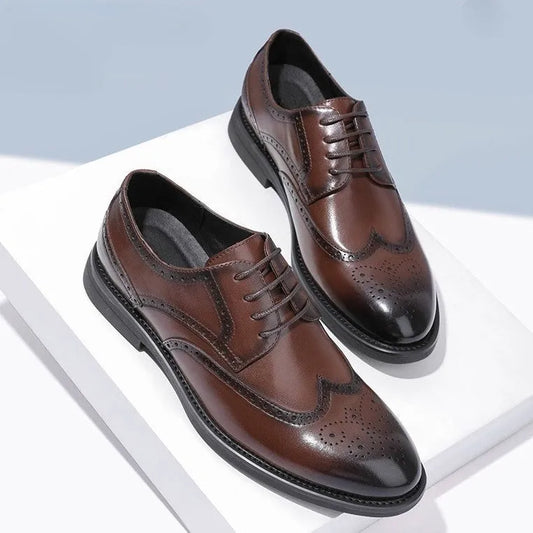 Men's black and brown brogue leather shoes with decorative perforations, business style formal footwear
