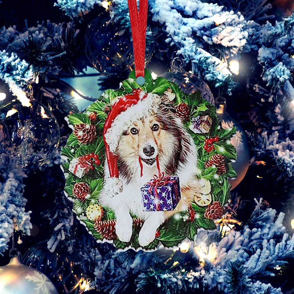 Hand-painted wooden Christmas ornament with geometric design and picture color