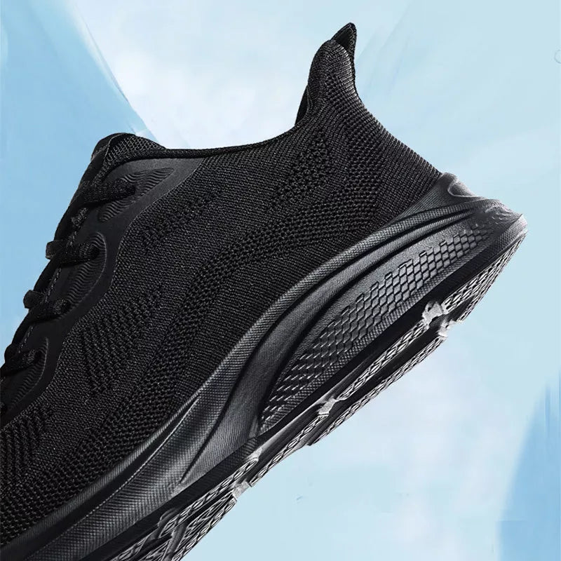 Men's lace-up running shoes with mesh upper in various colors