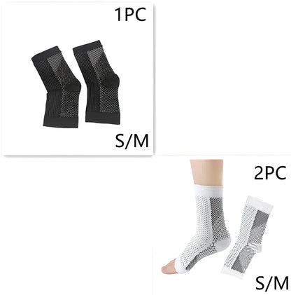 Invisible heel compression socks in black colour with absorbent insole design