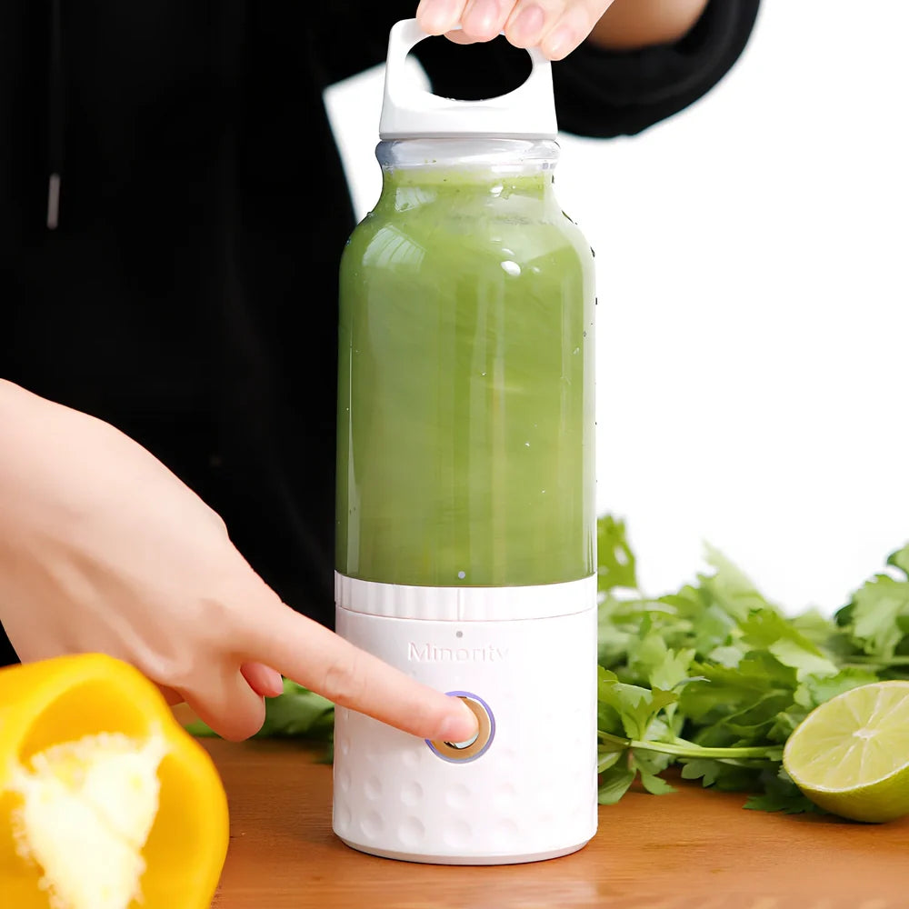 Blue portable blending cup with USB charging cable and 500ml capacity measurement