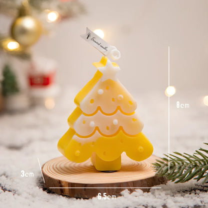 Christmas tree scented soy wax candle with lead-free cotton wick in cylindrical shape, multiple size options available
