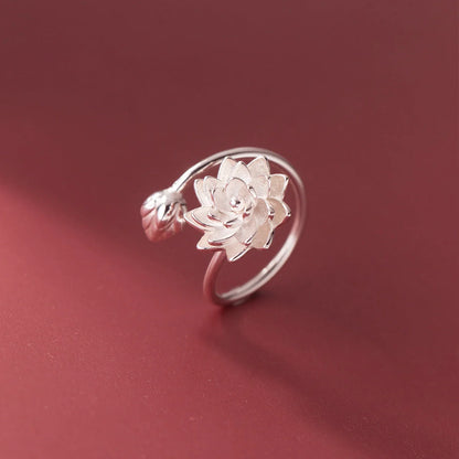 Elegant Chinese-style adjustable silver ring with lotus flower design