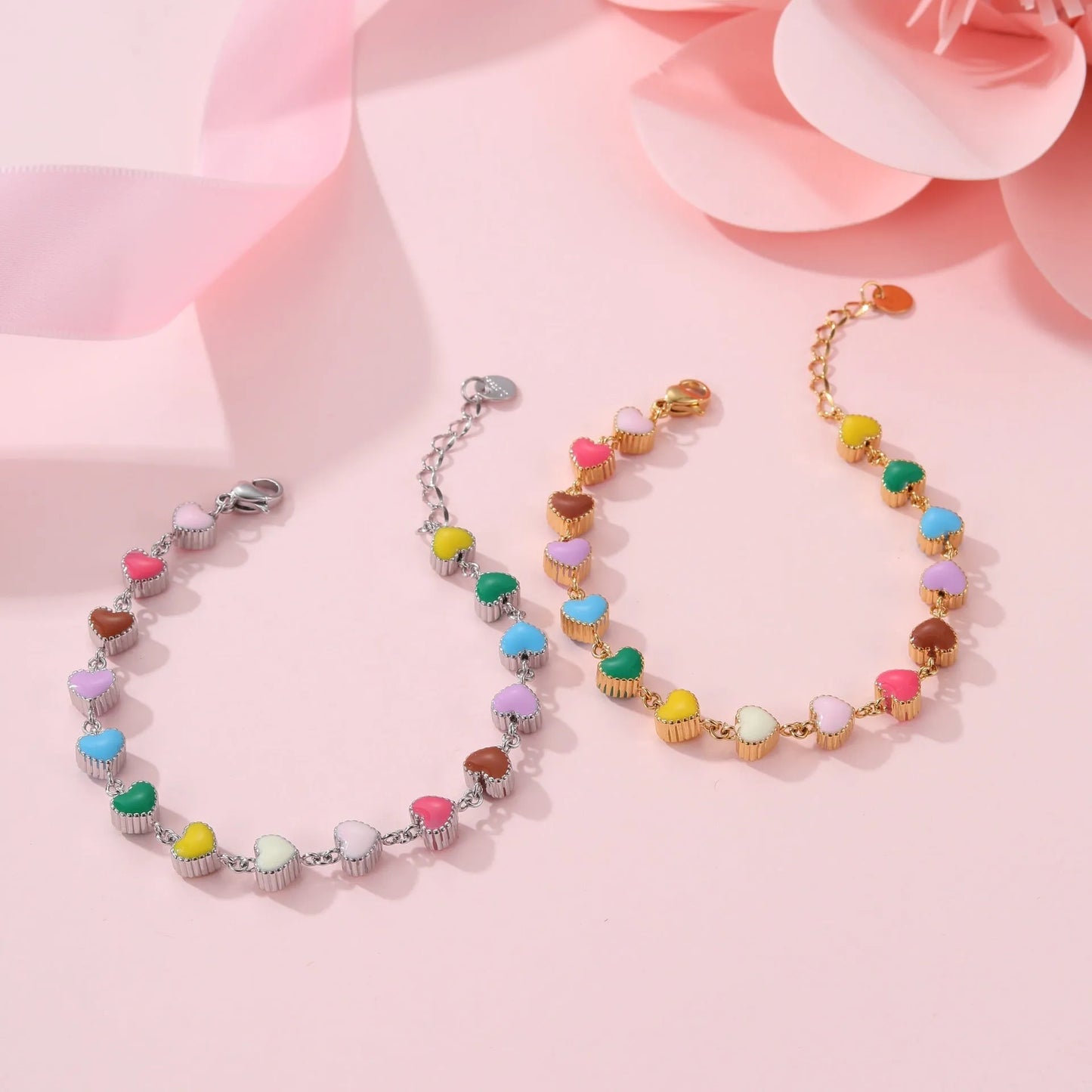 Women's heart-shaped titanium steel bracelet with electroplated finish in gold or steel colour options