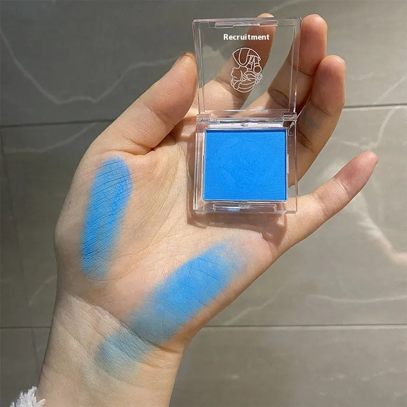 Bright yellow matte eyeshadow single pan with 2g net content for monochrome makeup application