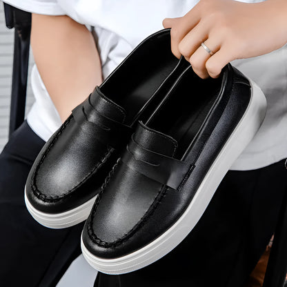 Men's British style casual shoes with round toe and slip-on design in PU leather