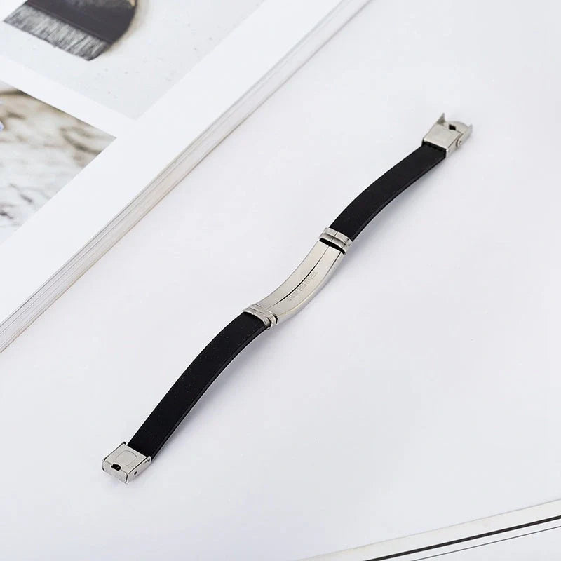 Engraved stainless steel silicone bracelet with personalized charms