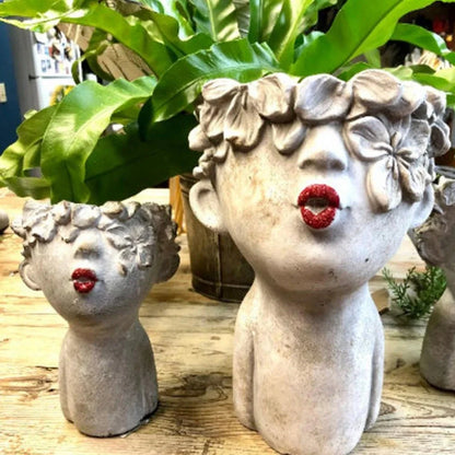 Resin garden faces flower pot in picture colour, S size 15x15x14cm with whimsical face modelling for outdoor decor