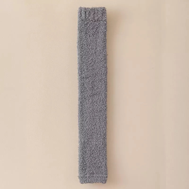 Winter warm plush socks for women with dual-purpose heel and knee protection